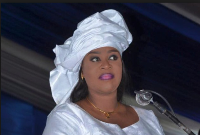 VIDEO: Reportage chez Néné Fatoumata Tall, la nouvelle ministre de la Jeunesse VIDEO: Reportage chez Néné Fatoumata Tall, la nouvelle ministre de la Jeunesse