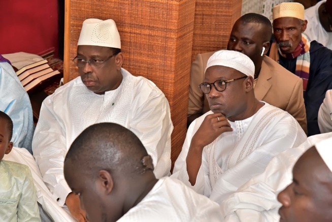 Mariage de Mamadou SECK fils de Amadou SECK DG de Eurogerm : Le chef de l’état marque sa présence à la mosquée Mariage de Mamadou SECK fils de Amadou SECK DG de Eurogerm : Le chef de l’état marque sa présence à la mosquée