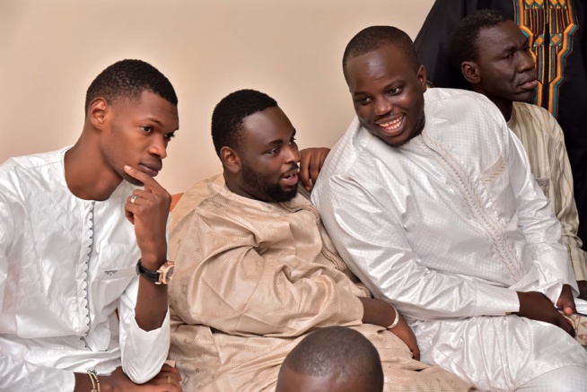 Mariage de Mamadou SECK fils de Amadou SECK DG de Eurogerm : Le chef de l’état marque sa présence à la mosquée Mariage de Mamadou SECK fils de Amadou SECK DG de Eurogerm : Le chef de l’état marque sa présence à la mosquée