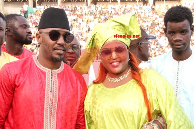 Le couple heureux de la ZIK FM, Cheikh Sarr et Alima Ndione ravit la vedette au combat de Wouly Woulywatt vs Big Pato