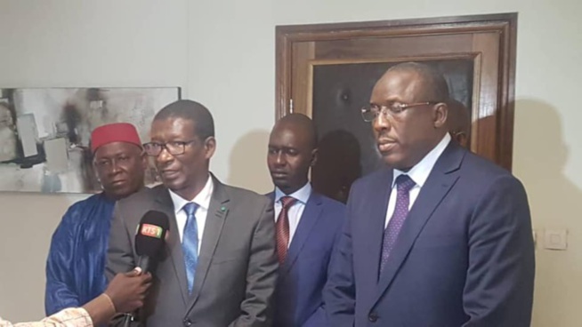 Mary Teuw Niane : « Je souhaite au Dr Cheikh Oumar Hanne, succès et réussite dans sa nouvelle fonction » Mary Teuw Niane : « Je souhaite au Dr Cheikh Oumar Hanne, succès et réussite dans sa nouvelle fonction »