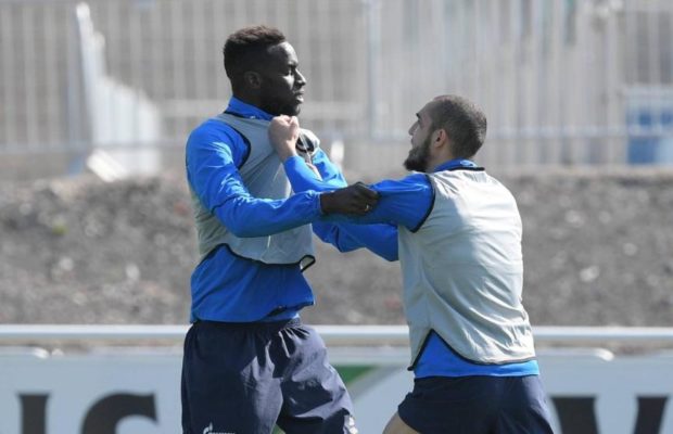 Salif Sané et son coéquipier algérien Bentaleb se battent à l’entrainement !