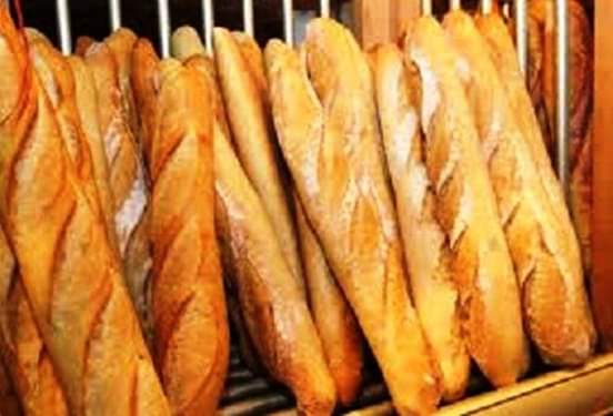 Grève de trois jours des boulangers: La baguette vendue à 200 francs, s’arrache comme de… petits pains Grève de trois jours des boulangers: La baguette vendue à 200 francs, s’arrache comme de… petits pains