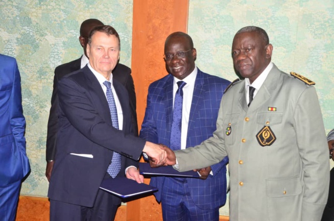 90 IMAGES: Cérémonie d'ouverture du Forum International des Entreprises Francophones par le MEDS du président Mbagnick Diop.