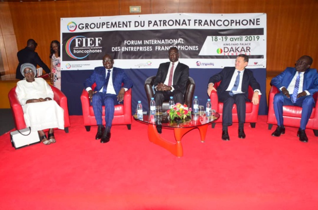 90 IMAGES: Cérémonie d'ouverture du Forum International des Entreprises Francophones par le MEDS du président Mbagnick Diop.