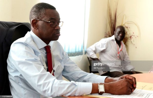 Coup de tonnerre: Macky retire le passeport diplomatique du juge Demba Kandji Coup de tonnerre: Macky retire le passeport diplomatique du juge Demba Kandji