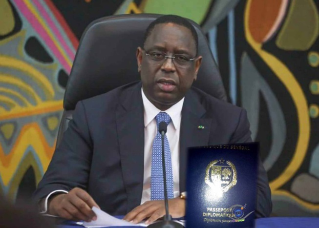 Retrait des passeports diplomatiques: Voici la liste des personnes ciblées par Macky Sall Retrait des passeports diplomatiques: Voici la liste des personnes ciblées par Macky Sall