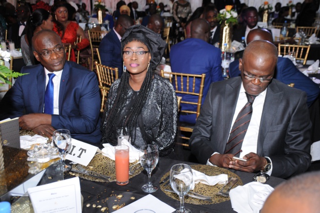 Les 66 premières images de la plus prestigieuse soirée des CAURIS D'OR 15 eme éditions au chapiteau du King Fhad Place