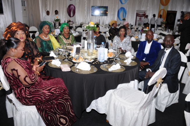 Les 66 premières images de la plus prestigieuse soirée des CAURIS D'OR 15 eme éditions au chapiteau du King Fhad Place Les 66 premières images de la plus prestigieuse soirée des CAURIS D'OR 15 eme éditions au chapiteau du King Fhad Place