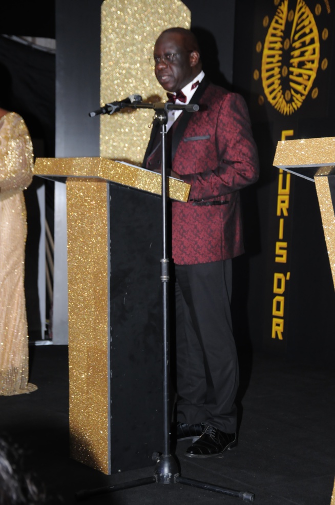 Les 66 premières images de la plus prestigieuse soirée des CAURIS D'OR 15 eme éditions au chapiteau du King Fhad Place Les 66 premières images de la plus prestigieuse soirée des CAURIS D'OR 15 eme éditions au chapiteau du King Fhad Place