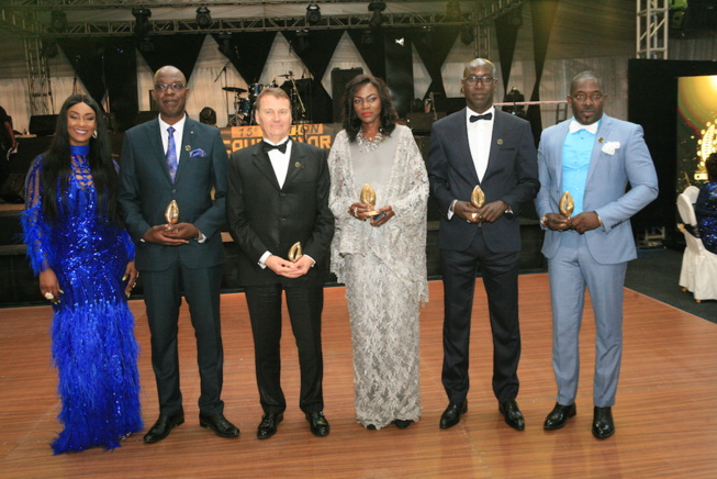 Les temps forts de la prestigieuse soirée de remise des Cauris d’Or 2019: « L’incontournable » Les temps forts de la prestigieuse soirée de remise des Cauris d’Or 2019: « L’incontournable »