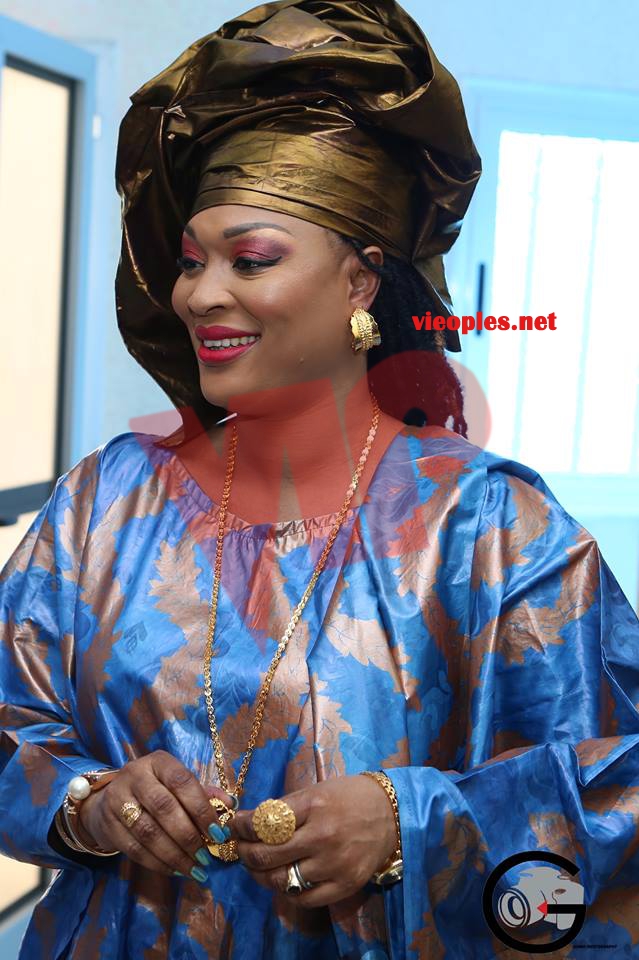 TITI LA LIONNE SIGNE UN COME BACK EXPLOSIF AVEC SA NOUVELLE VIDÉO A NDINDI CHEZ MAKALI MAKHLA TITI LA LIONNE SIGNE UN COME BACK EXPLOSIF AVEC SA NOUVELLE VIDÉO A NDINDI CHEZ MAKALI MAKHLA