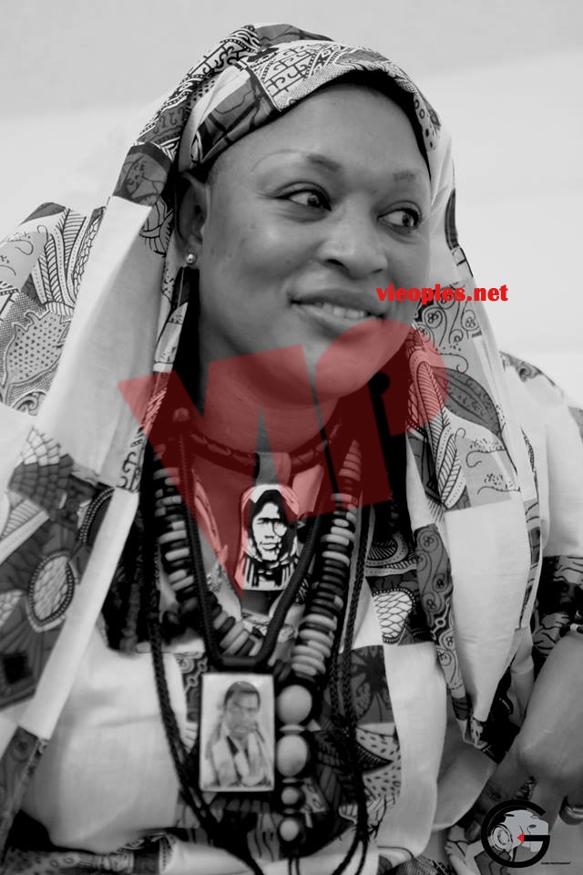 TITI LA LIONNE SIGNE UN COME BACK EXPLOSIF AVEC SA NOUVELLE VIDÉO A NDINDI CHEZ MAKALI MAKHLA TITI LA LIONNE SIGNE UN COME BACK EXPLOSIF AVEC SA NOUVELLE VIDÉO A NDINDI CHEZ MAKALI MAKHLA