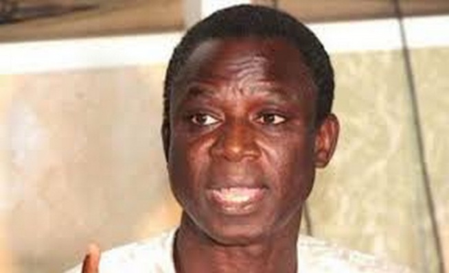 Faux billets : comme annoncé, le procès de Thione Seck renvoyé au 9 mai