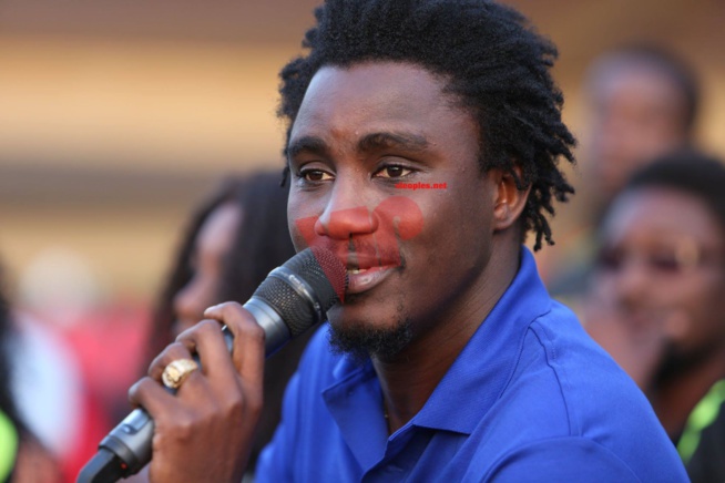 ANNIVERSAIRE: Waly Seck transforme l'esplanade du grand theatre en semi- concert avec les journalistes.
