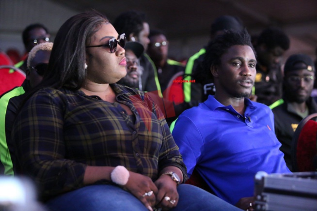 ANNIVERSAIRE: Waly Seck transforme l'esplanade du grand theatre en semi- concert avec les journalistes.