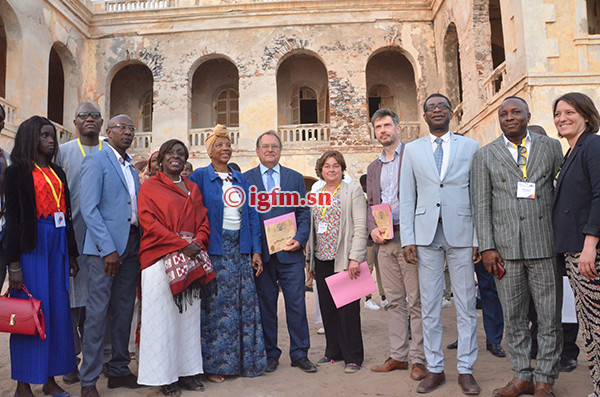 AFRIKA INNOVATION SUR LE FORUM DU TOURISME: L’ambassadeur de Belgique en visite à Gorée avec Youssou Ndour