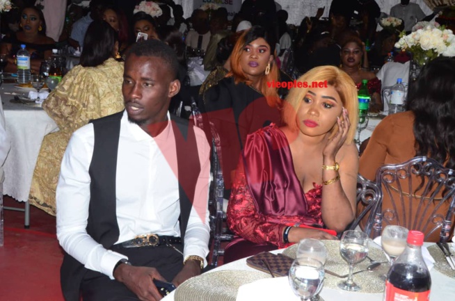 VIDEO ANNIVERSAIRE: Entrée spectaculaire de Wally Seck sur le toit du Grand Théâtre. VIDEO ANNIVERSAIRE: Entrée spectaculaire de Wally Seck sur le toit du Grand Théâtre.