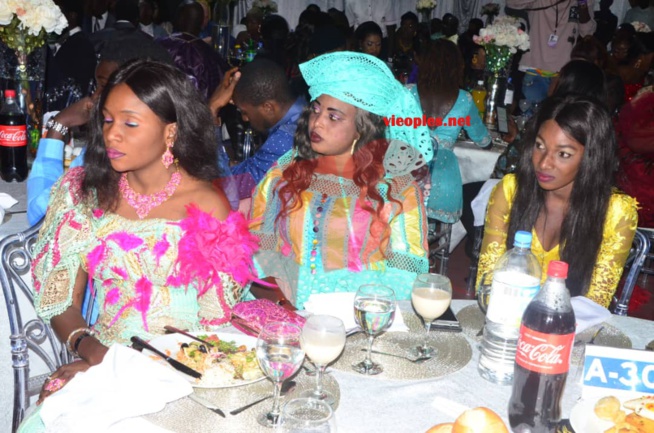 VIDEO ANNIVERSAIRE: Entrée spectaculaire de Wally Seck sur le toit du Grand Théâtre. VIDEO ANNIVERSAIRE: Entrée spectaculaire de Wally Seck sur le toit du Grand Théâtre.