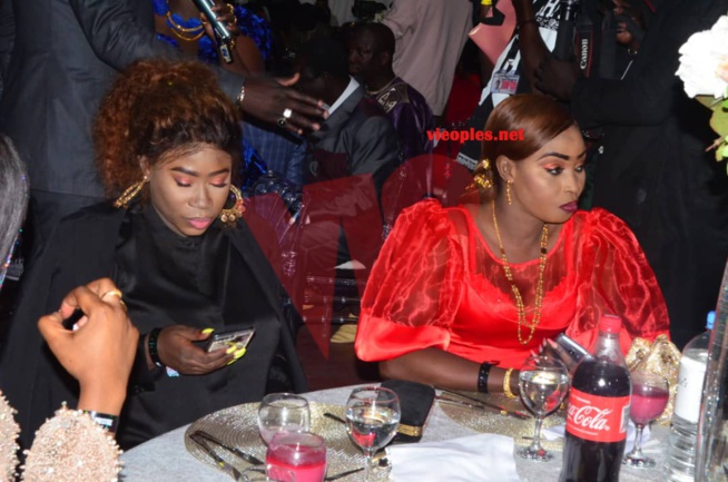 VIDEO ANNIVERSAIRE: Entrée spectaculaire de Wally Seck sur le toit du Grand Théâtre. VIDEO ANNIVERSAIRE: Entrée spectaculaire de Wally Seck sur le toit du Grand Théâtre.