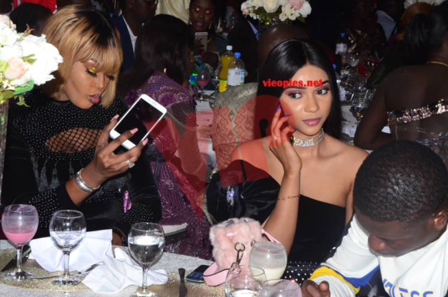 VIDEO ANNIVERSAIRE: Entrée spectaculaire de Wally Seck sur le toit du Grand Théâtre. VIDEO ANNIVERSAIRE: Entrée spectaculaire de Wally Seck sur le toit du Grand Théâtre.