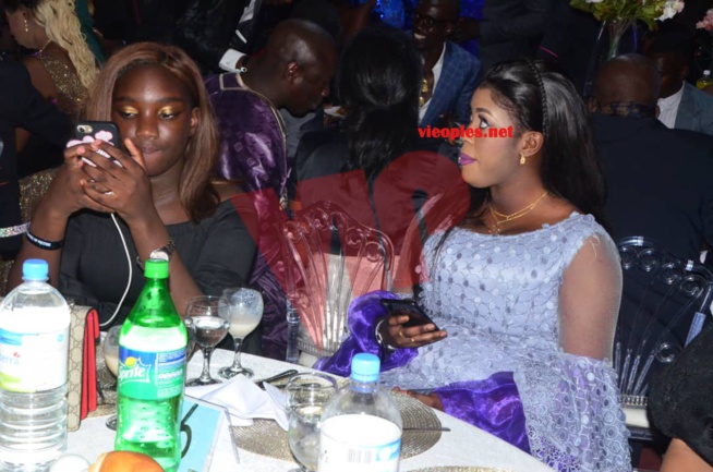 VIDEO ANNIVERSAIRE: Entrée spectaculaire de Wally Seck sur le toit du Grand Théâtre. VIDEO ANNIVERSAIRE: Entrée spectaculaire de Wally Seck sur le toit du Grand Théâtre.