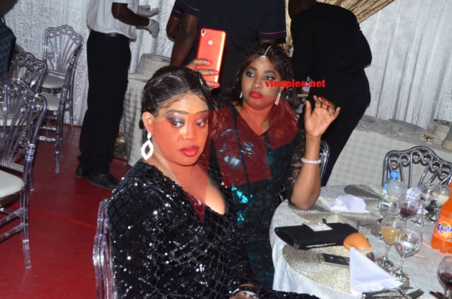 VIDEO ANNIVERSAIRE: Entrée spectaculaire de Wally Seck sur le toit du Grand Théâtre. VIDEO ANNIVERSAIRE: Entrée spectaculaire de Wally Seck sur le toit du Grand Théâtre.