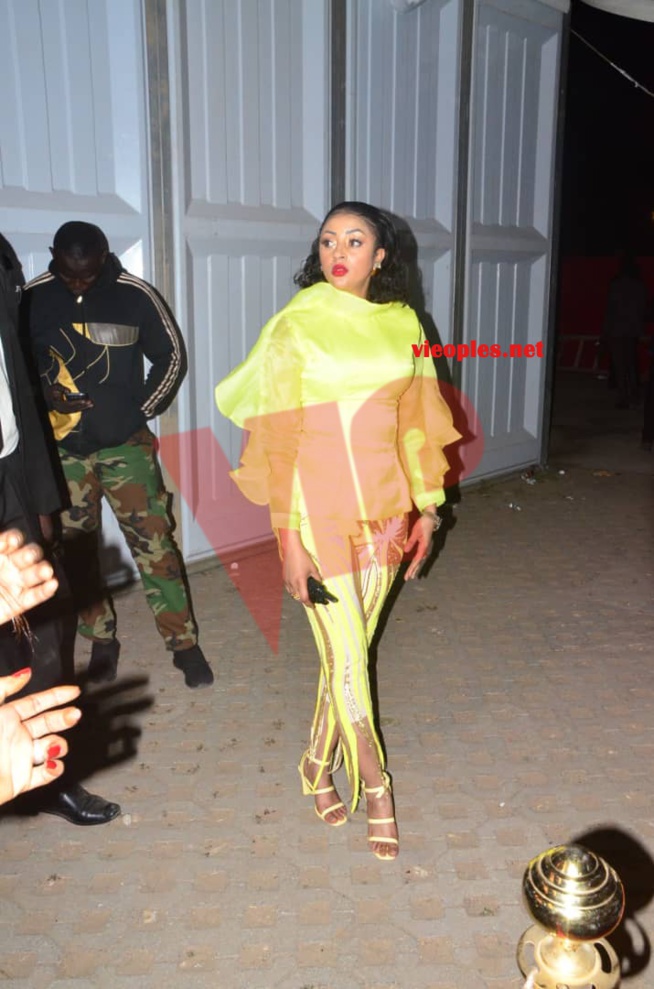 Sokhna Aidara belle et ravissante au premier rang pour assister l'anniversaire de son mari Waly Seck Sokhna Aidara belle et ravissante au premier rang pour assister l'anniversaire de son mari Waly Seck