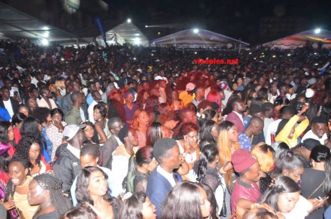ANNIVERSAIRE: Waly Seck sur le toit du Grand Theatre. L'intégralité des 145 images