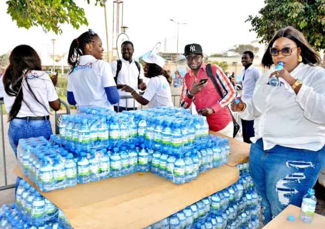 La grande offensive d'Aquatera pour la grande réussite de l'anniversaire de Waly Seck au grand theatre avec Yattassaye. La grande offensive d'Aquatera pour la grande réussite de l'anniversaire de Waly Seck au grand theatre avec Yattassaye.