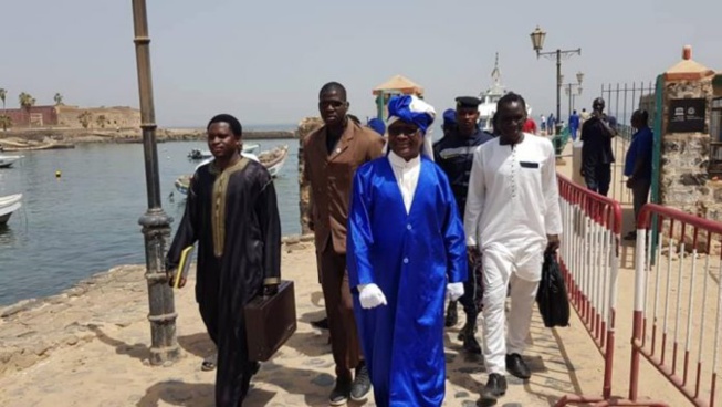 Marche: Serigne Modou Kara et 3300 jeunes dans la rue Marche: Serigne Modou Kara et 3300 jeunes dans la rue