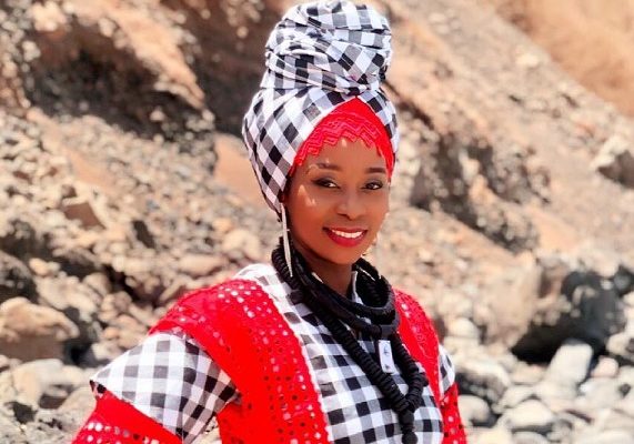 Adiouza prépare une surprise pour ses fans !