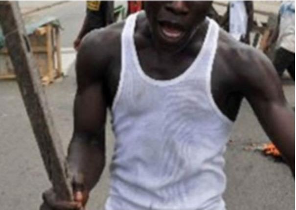 Agression au Point E: Mame Cheikh blessé, perd ses papiers et son argent Agression au Point E: Mame Cheikh blessé, perd ses papiers et son argent
