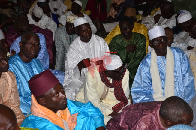 MARIAGE: L'humoriste de la TFM, Kouthia se tape l'ex mannequin Saint Louisienne Mame Sophie comme "NIAREL" MARIAGE: L'humoriste de la TFM, Kouthia se tape l'ex mannequin Saint Louisienne Mame Sophie comme "NIAREL"