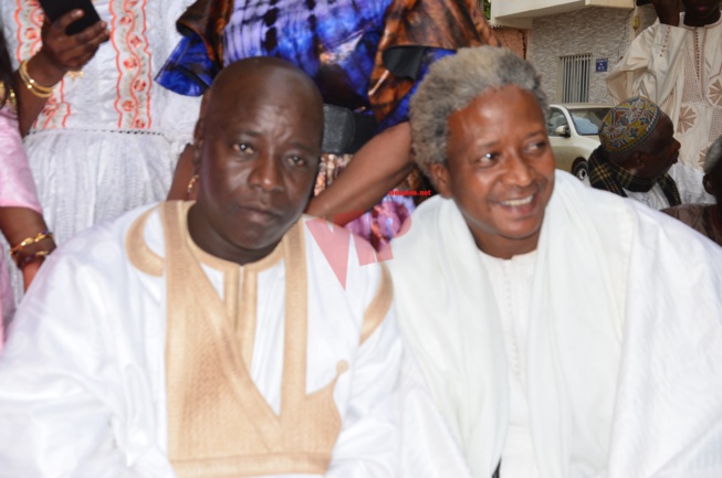 MARIAGE: L'humoriste de la TFM, Kouthia se tape l'ex mannequin Saint Louisienne Mame Sophie comme "NIAREL" MARIAGE: L'humoriste de la TFM, Kouthia se tape l'ex mannequin Saint Louisienne Mame Sophie comme "NIAREL"