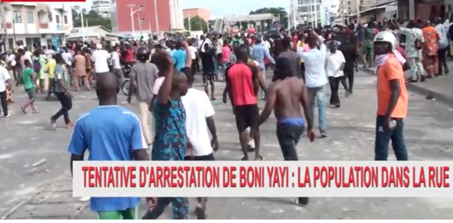 BENIN: Tentative d'arrestation de Yaya Boni, la population dans les rues. BENIN: Tentative d'arrestation de Yaya Boni, la population dans les rues.