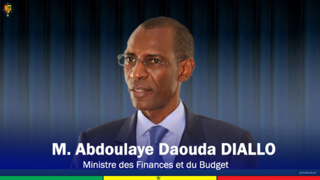 MINISTERE DU BUDGET : Abdoulaye Daouda Diallo prive de salaire certains agents