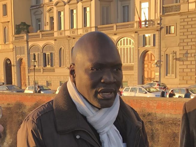 Elections européennes : Un Sénégalais, ancien vendeur de mouchoirs, investit par le Parti démocratique Italien Elections européennes : Un Sénégalais, ancien vendeur de mouchoirs, investit par le Parti démocratique Italien