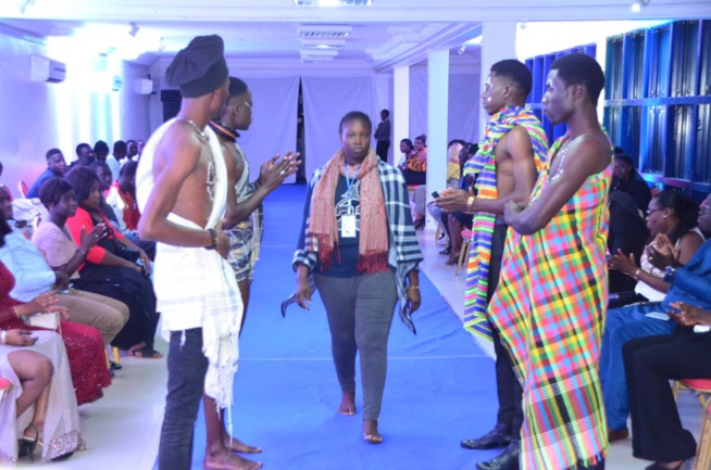 GRANDE DAME EVENTS, séduit son public à la place du Souvenir avec sa toute nouvelle collection GRANDE DAME EVENTS, séduit son public à la place du Souvenir avec sa toute nouvelle collection