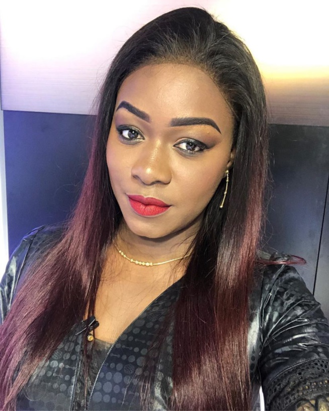 Bijou Ndiaye, dans QUARTIER GÉNÉRAL, toute ravissante Bijou Ndiaye, dans QUARTIER GÉNÉRAL, toute ravissante