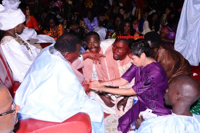 Les images de la dernière apparition de Cheikh Bethio en publique à Bordeaux lors du LEYLATOUL KHADRE 2018: Les images de la dernière apparition de Cheikh Bethio en publique à Bordeaux lors du LEYLATOUL KHADRE 2018: