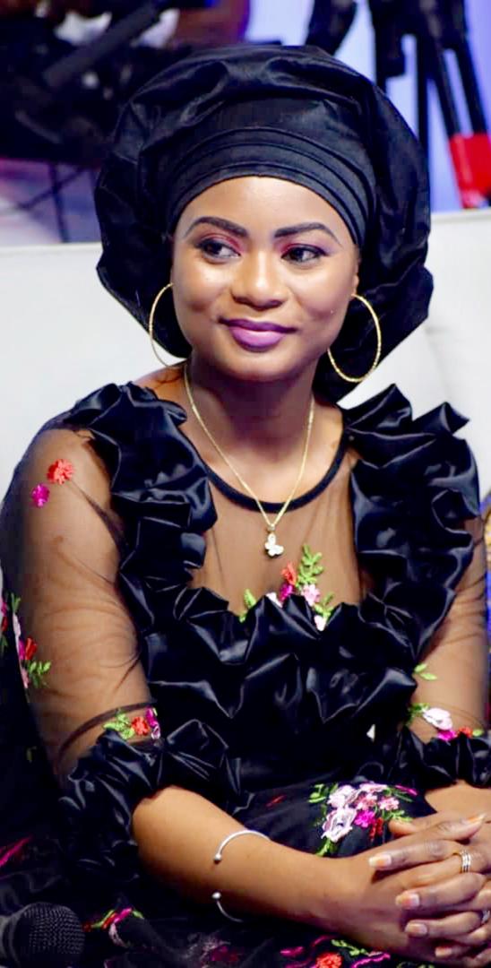 Quand Merry Beye Diouf de la TFM étale sa classe dans Q.G durant le ramadan Quand Merry Beye Diouf de la TFM étale sa classe dans Q.G durant le ramadan