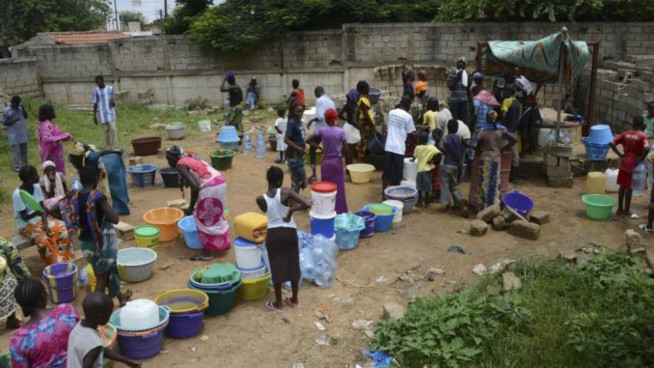 INCROYABLE – GROSSE PÉNURIE D’EAU À TOUBA EN PLEIN RAMADAN