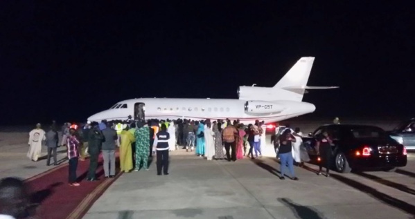 La dépouille de feu Cheikh Béthio convoyée par jet privé, arrive ce vendredi à Dakar avant...14 heures La dépouille de feu Cheikh Béthio convoyée par jet privé, arrive ce vendredi à Dakar avant...14 heures