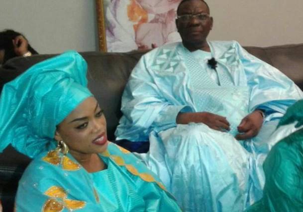 Les photos qui ont marqué Soxna Aida Diallo: « Ah Thioune Dale Deug Deugg say privilège Dafla Topp Ba Bakhiya Deugg »