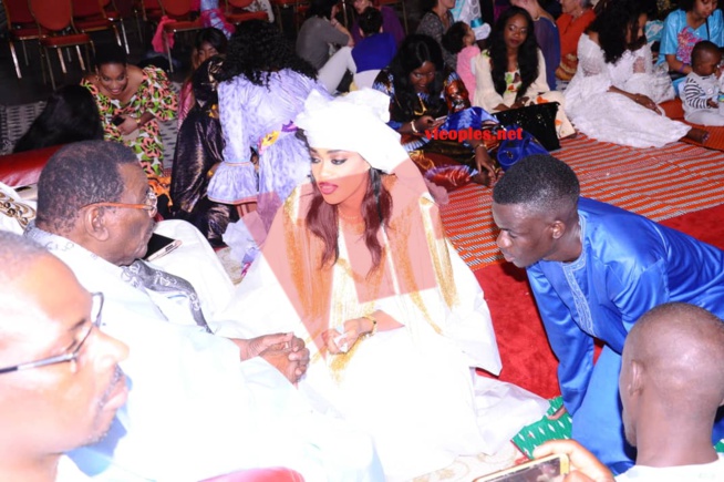 Succession de Cheikh Béthio : le père de Sokhna Aïda Diallo se mêle au débat Succession de Cheikh Béthio : le père de Sokhna Aïda Diallo se mêle au débat