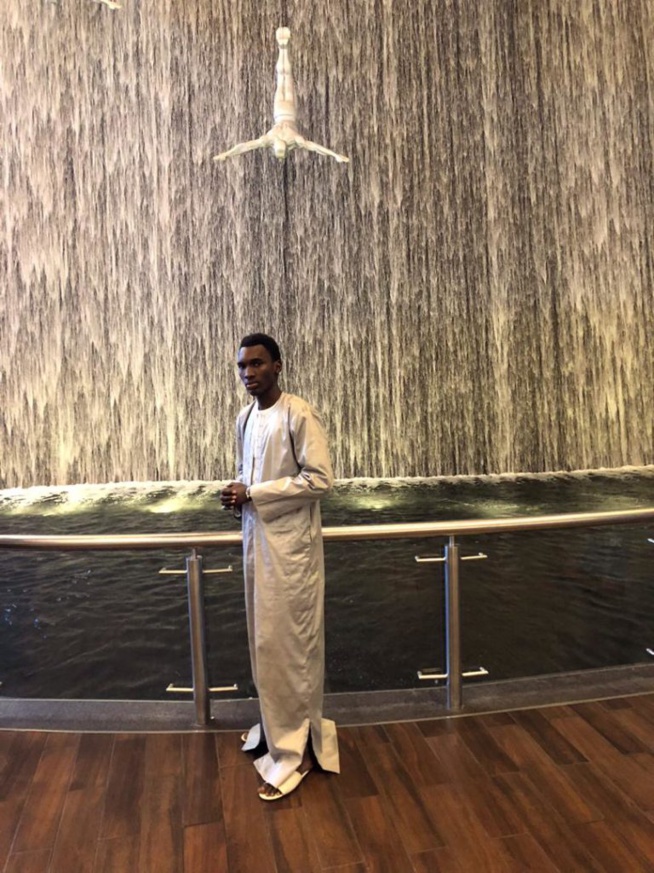 La vie royale de Modou Mbacké fils de Baye Karim à Dubaï : Voiture de luxe, piscine…