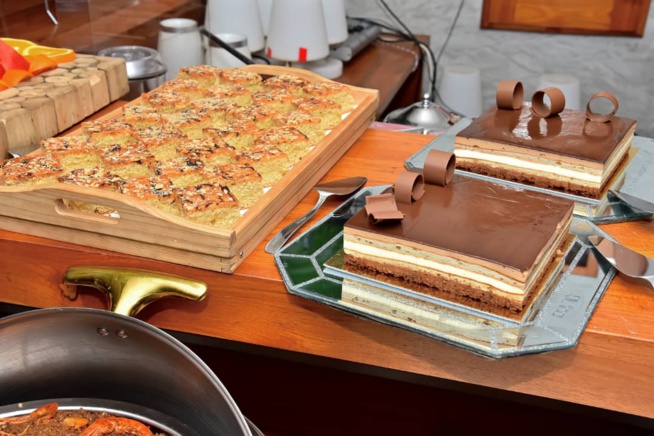 Le K LOUNGE à l'étage de chez Katia vous propose un Ndogou Buffet avec les Oustazs les vendredi, samedi et dimanche aux Almadies. Le K LOUNGE à l'étage de chez Katia vous propose un Ndogou Buffet avec les Oustazs les vendredi, samedi et dimanche aux Almadies.