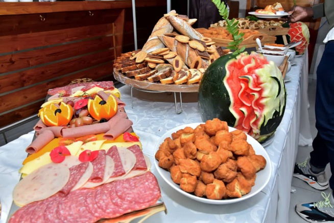 Le K LOUNGE à l'étage de chez Katia vous propose un Ndogou Buffet avec les Oustazs les vendredi, samedi et dimanche aux Almadies.