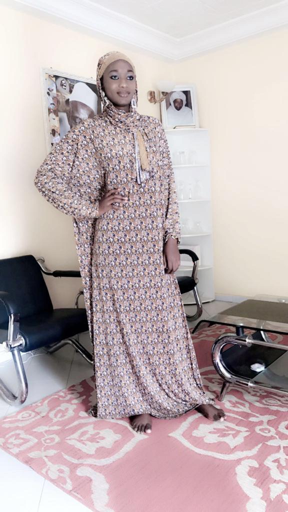 Admirez le nouveau look du top modél Bijou la Gazelle Noire durant le ramadan. Admirez le nouveau look du top modél Bijou la Gazelle Noire durant le ramadan.